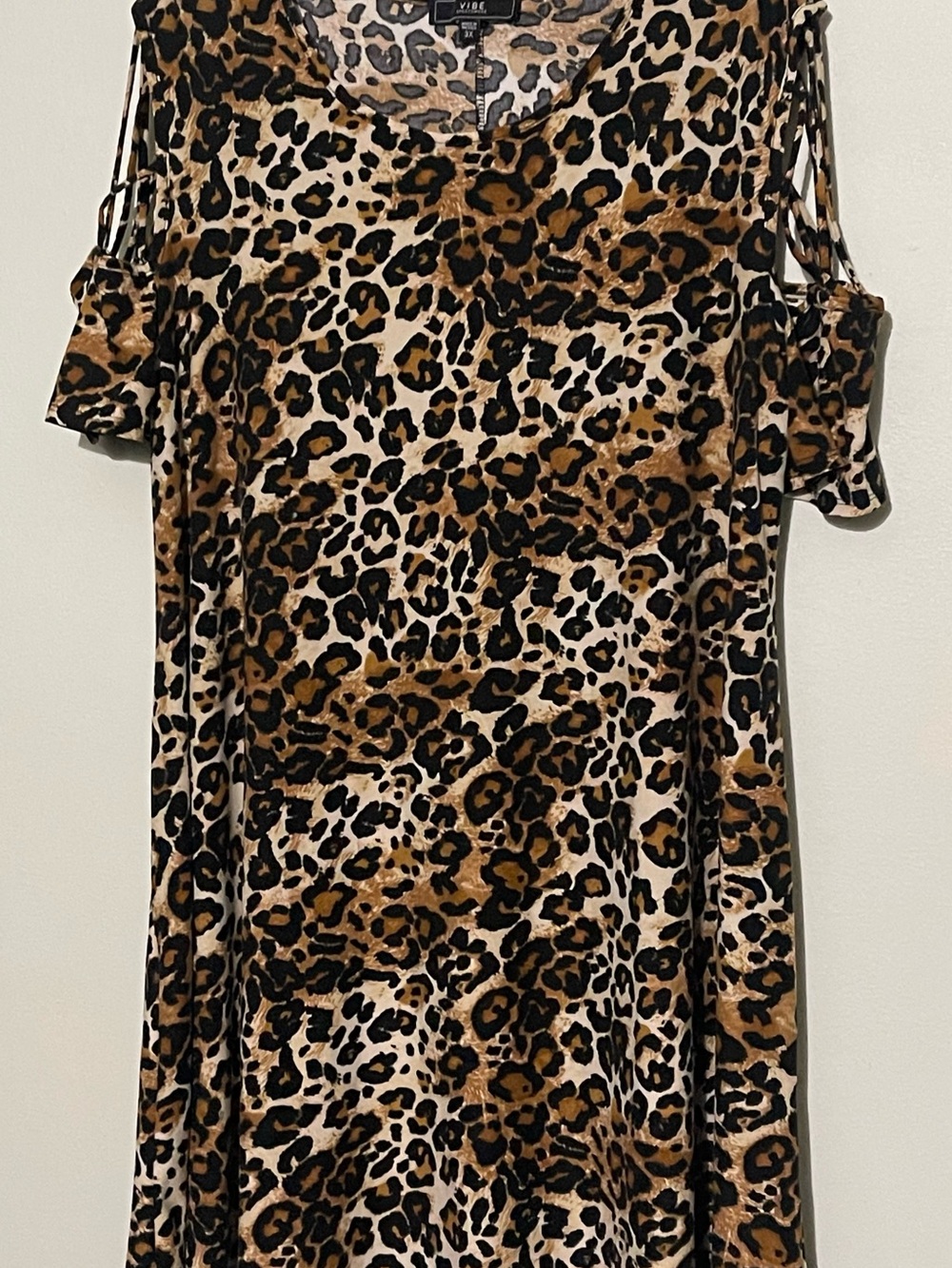 Vibe 3X sportswear animal print stretch dress straps